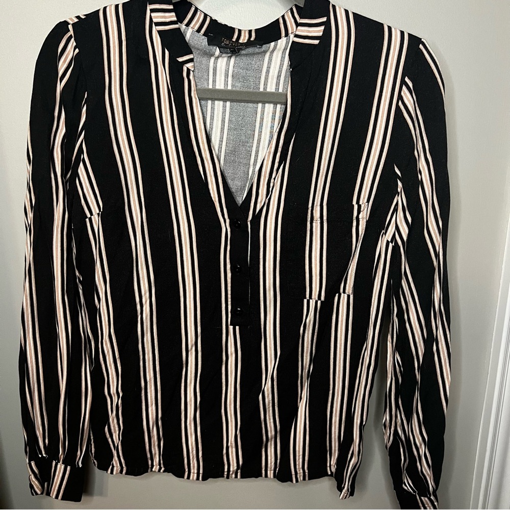 Forever 21 contemporary dress shirt